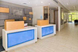 holiday inn express and suites salem by ihg