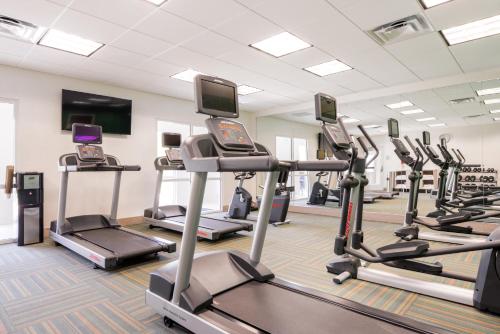 holiday inn express and suites salem by ihg