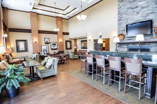 hampton inn and suites pinedale