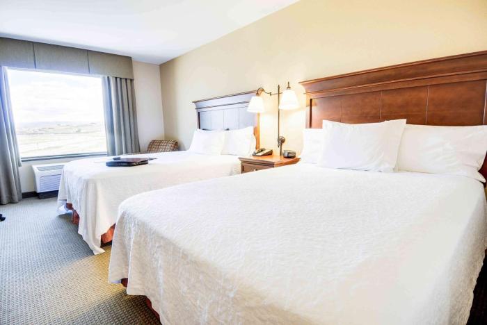 hampton inn and suites pinedale