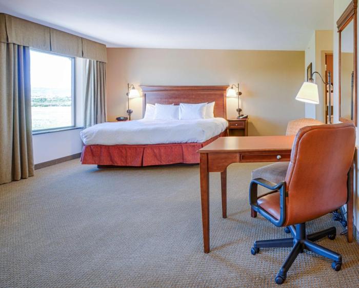hampton inn and suites pinedale