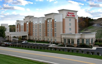 hampton inn and suites pittsburgh meadow lands