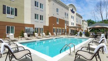 Candlewood Suites Grove City - Outlet Center By Ihg,Clark>>Clarion,3 star