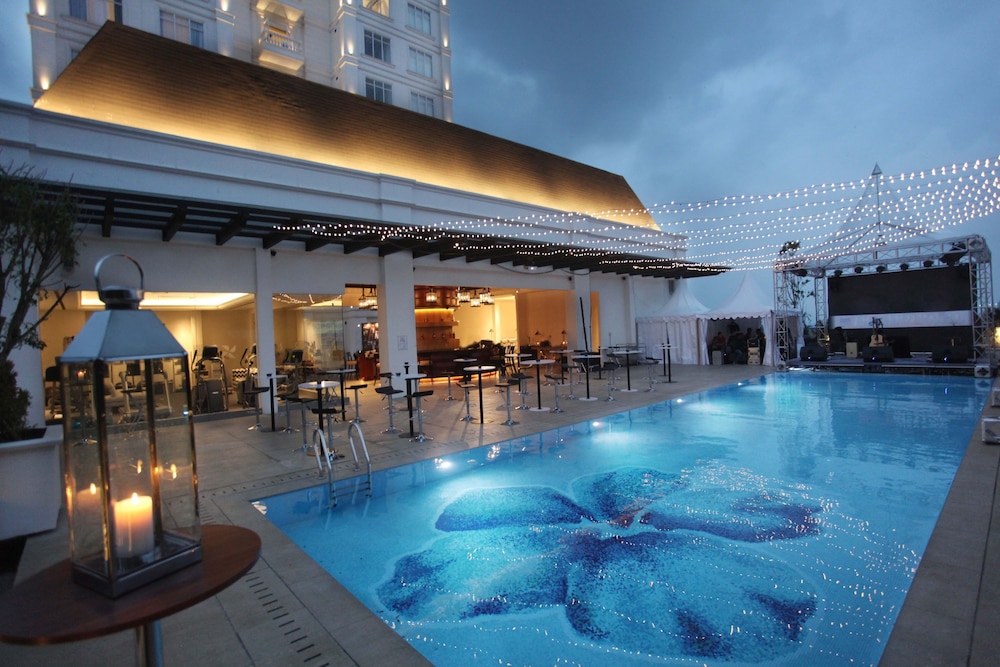 Four Points By Sheraton Bandung,Bandung Wetan>>Bandung,4 star