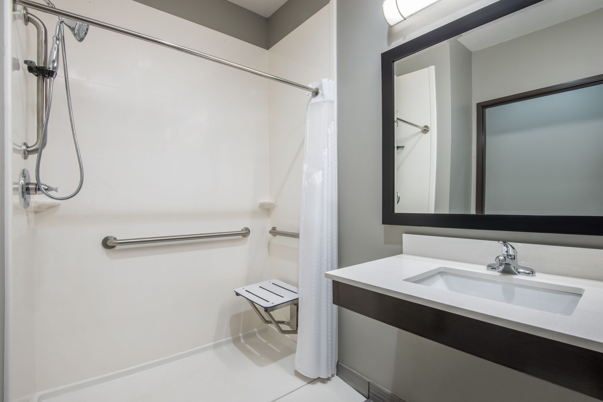 holiday inn express and suites stillwater university area