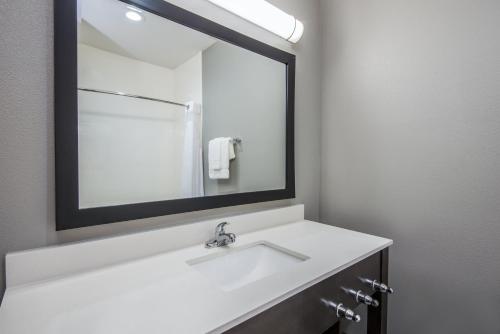 holiday inn express and suites stillwater university area