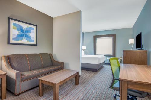 holiday inn express and suites stillwater university area