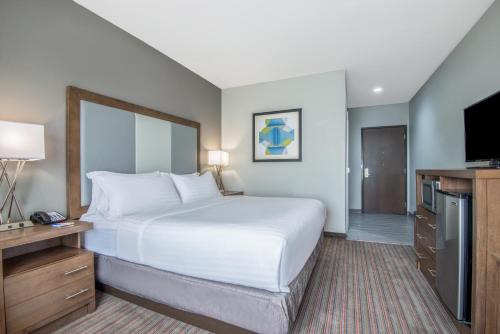 holiday inn express and suites stillwater university area