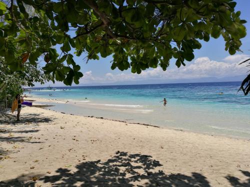 ravenala beach bungalows