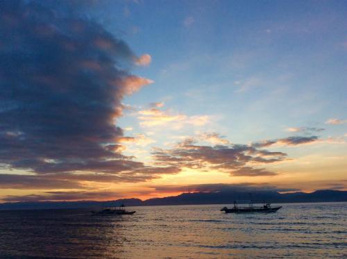 ravenala beach bungalows