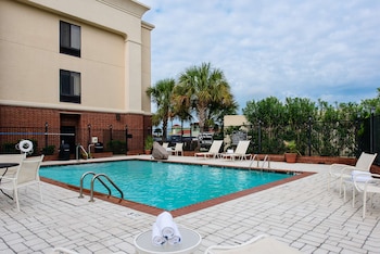 hampton inn and suites port arthur