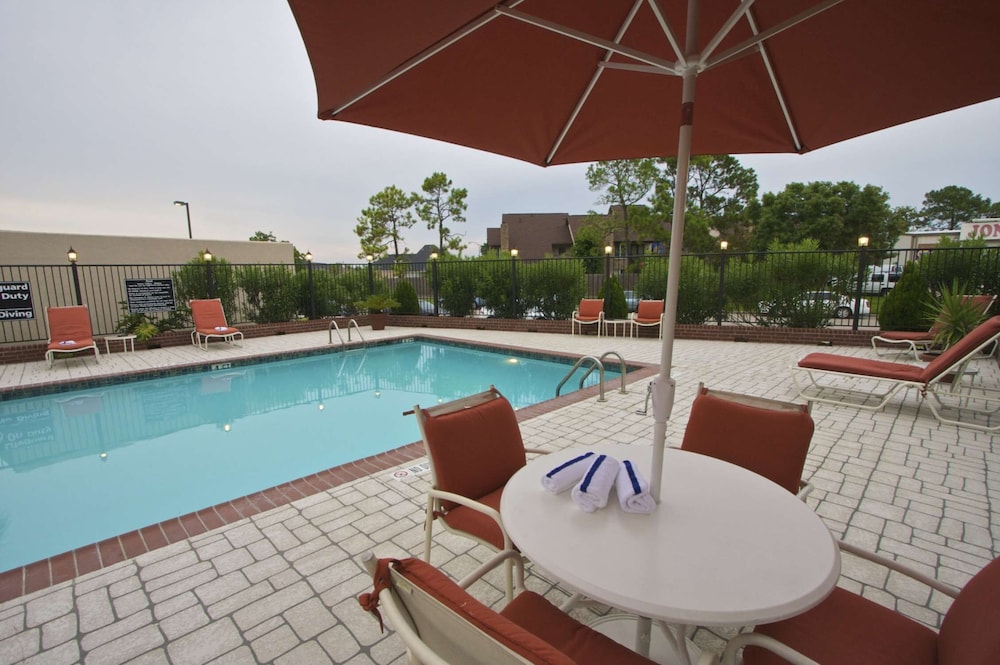 hampton inn and suites port arthur