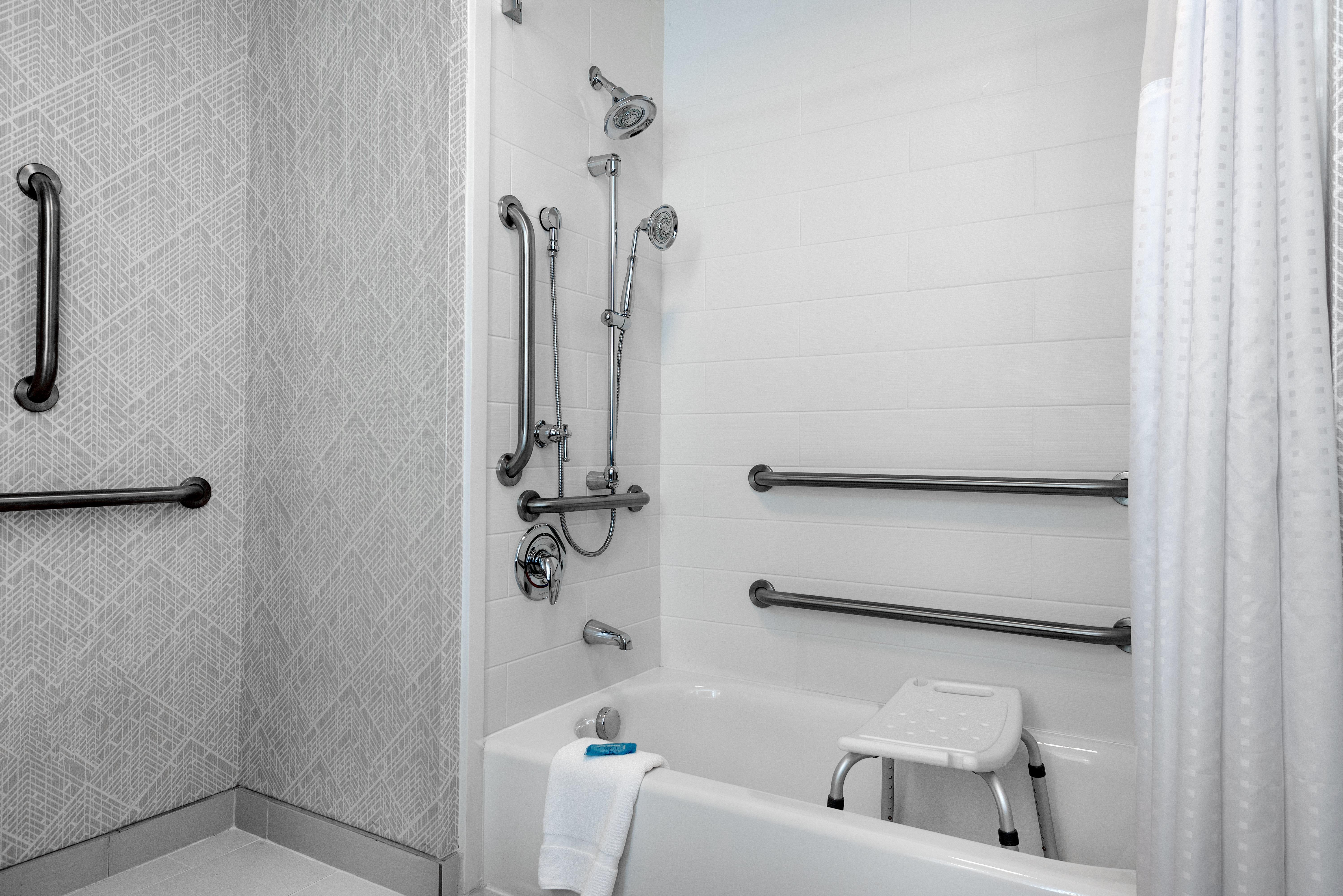 holiday inn express and suites charlotte airport by ihg