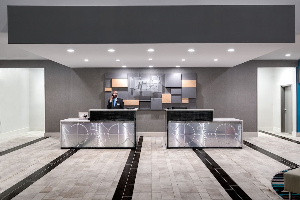 holiday inn express and suites charlotte airport by ihg