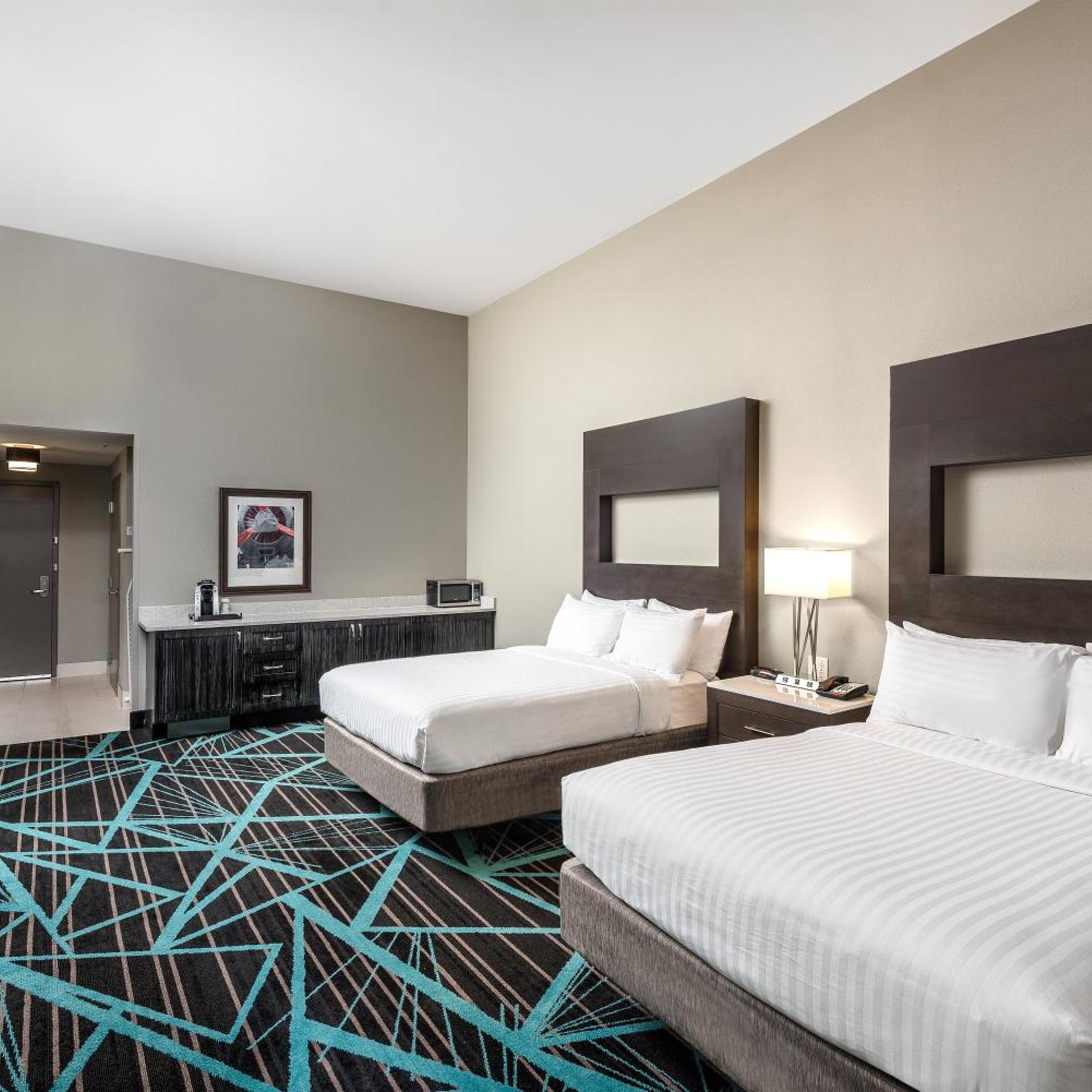 holiday inn express and suites charlotte airport by ihg