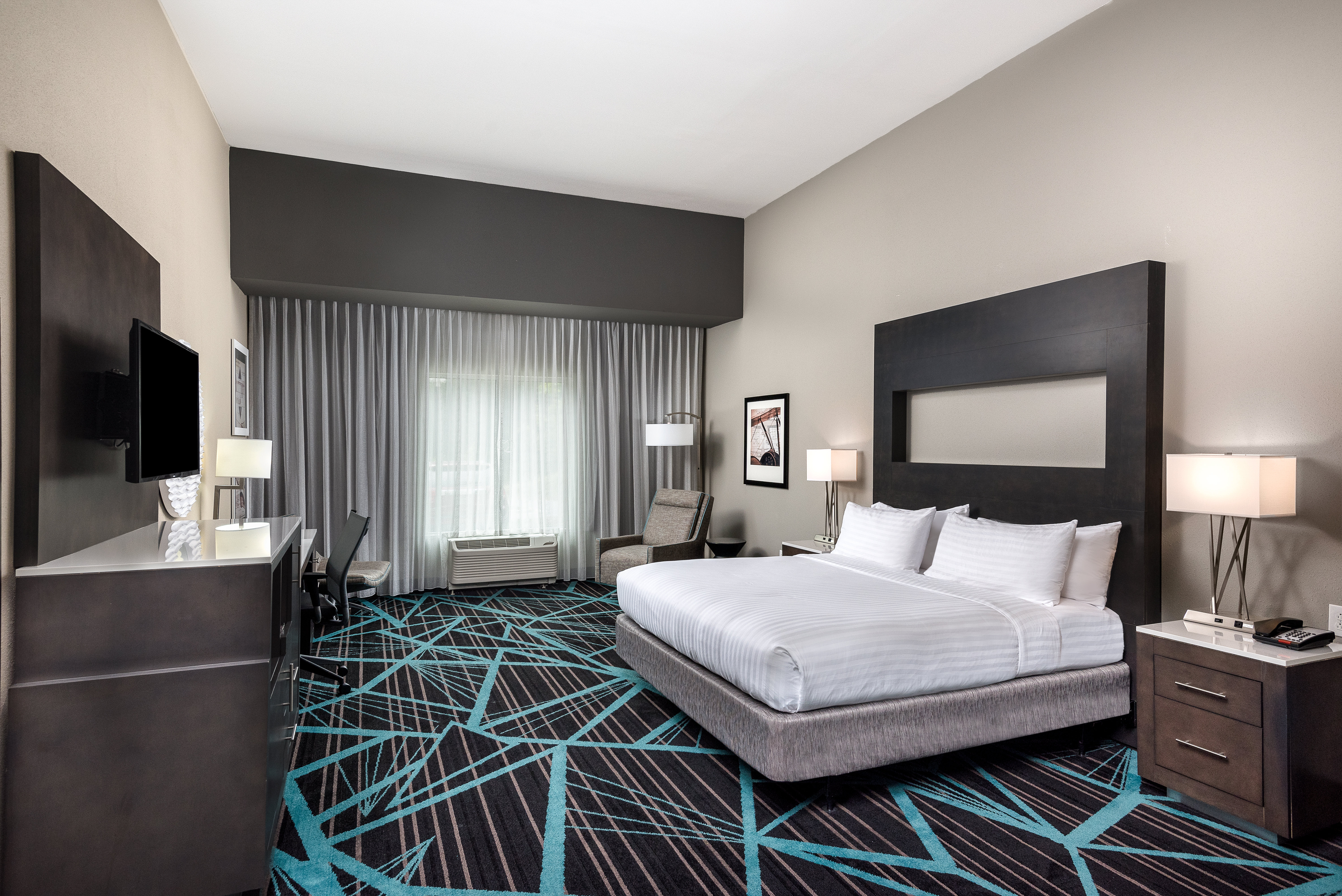 holiday inn express and suites charlotte airport by ihg
