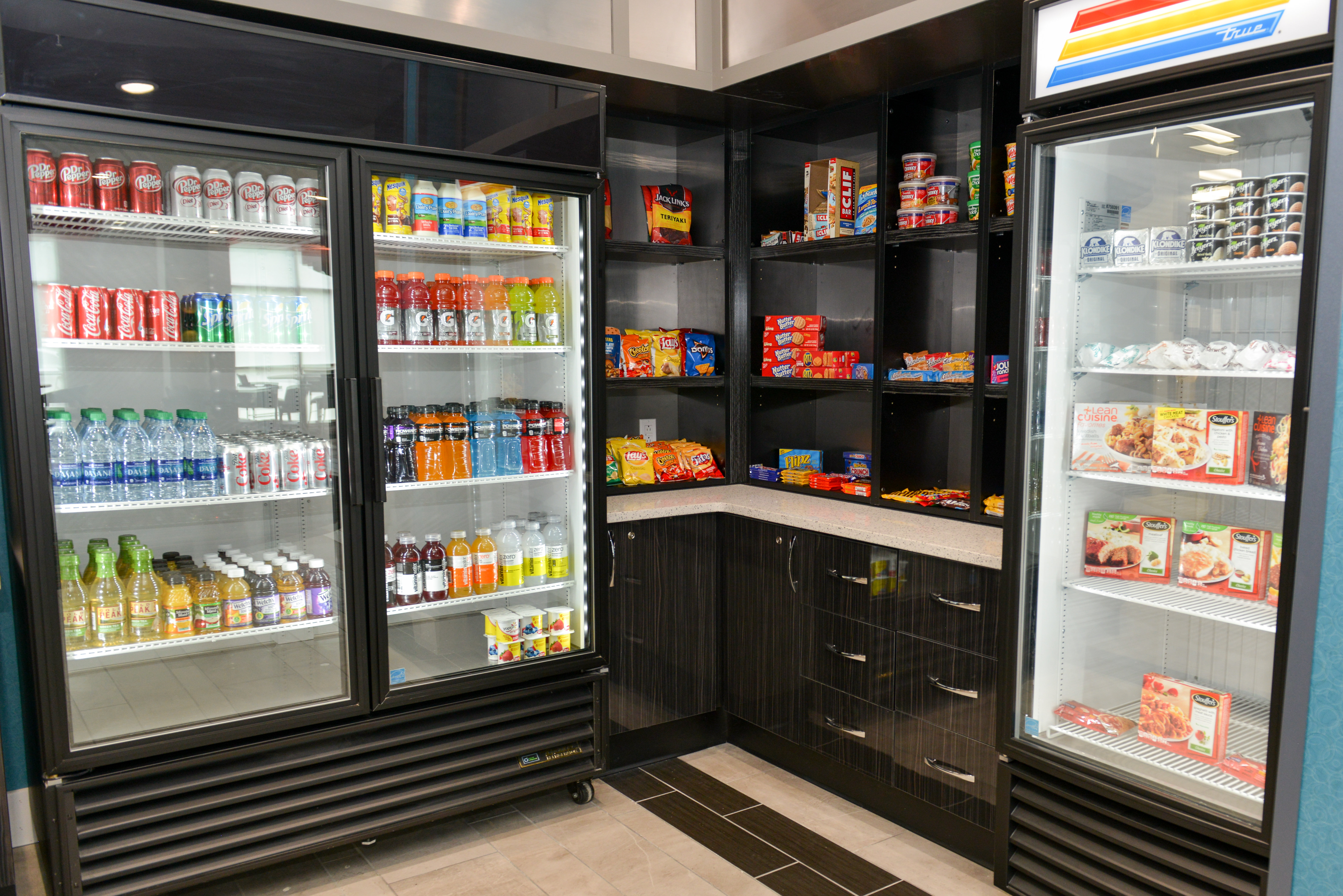 holiday inn express and suites charlotte airport by ihg