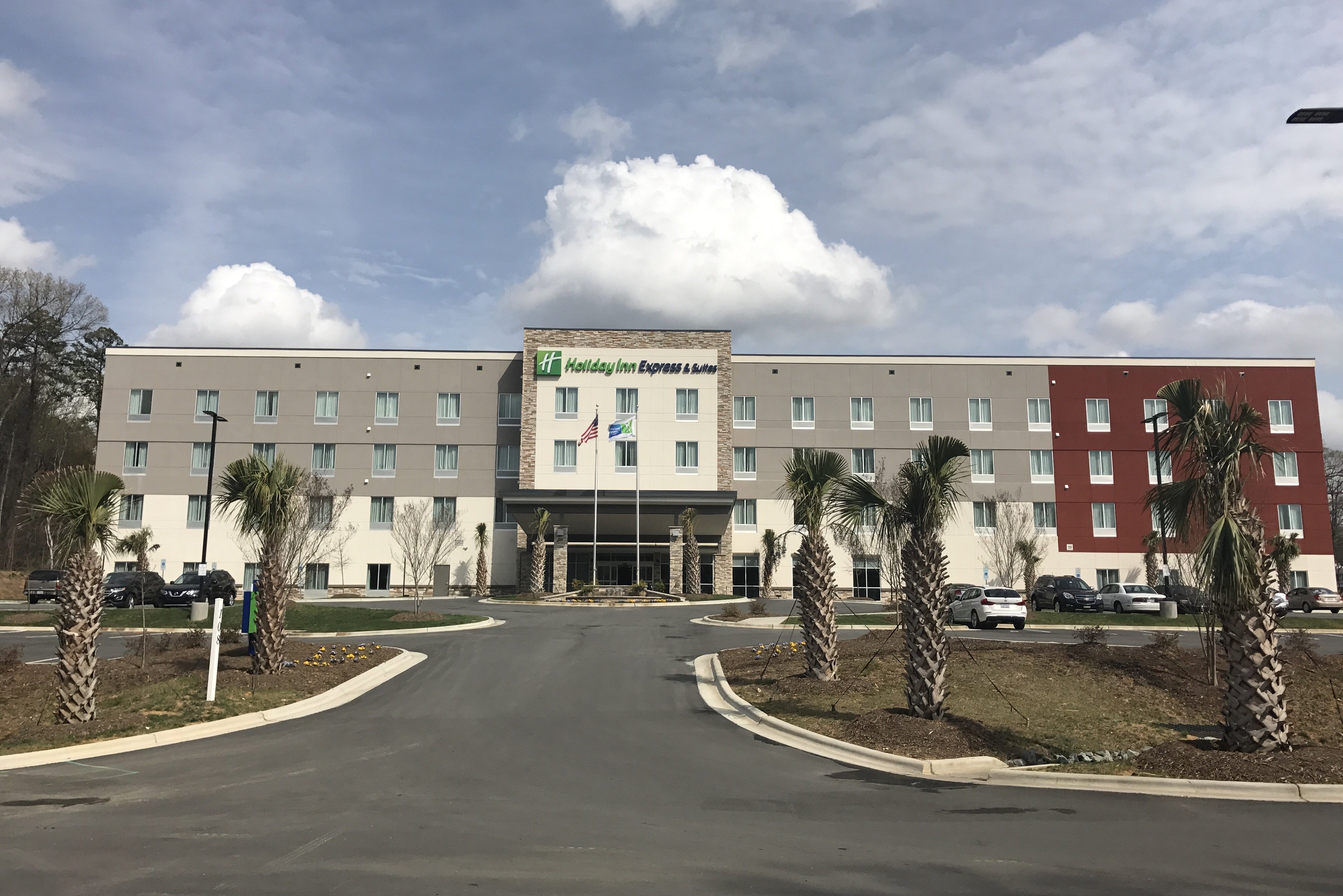 holiday inn express and suites charlotte airport by ihg