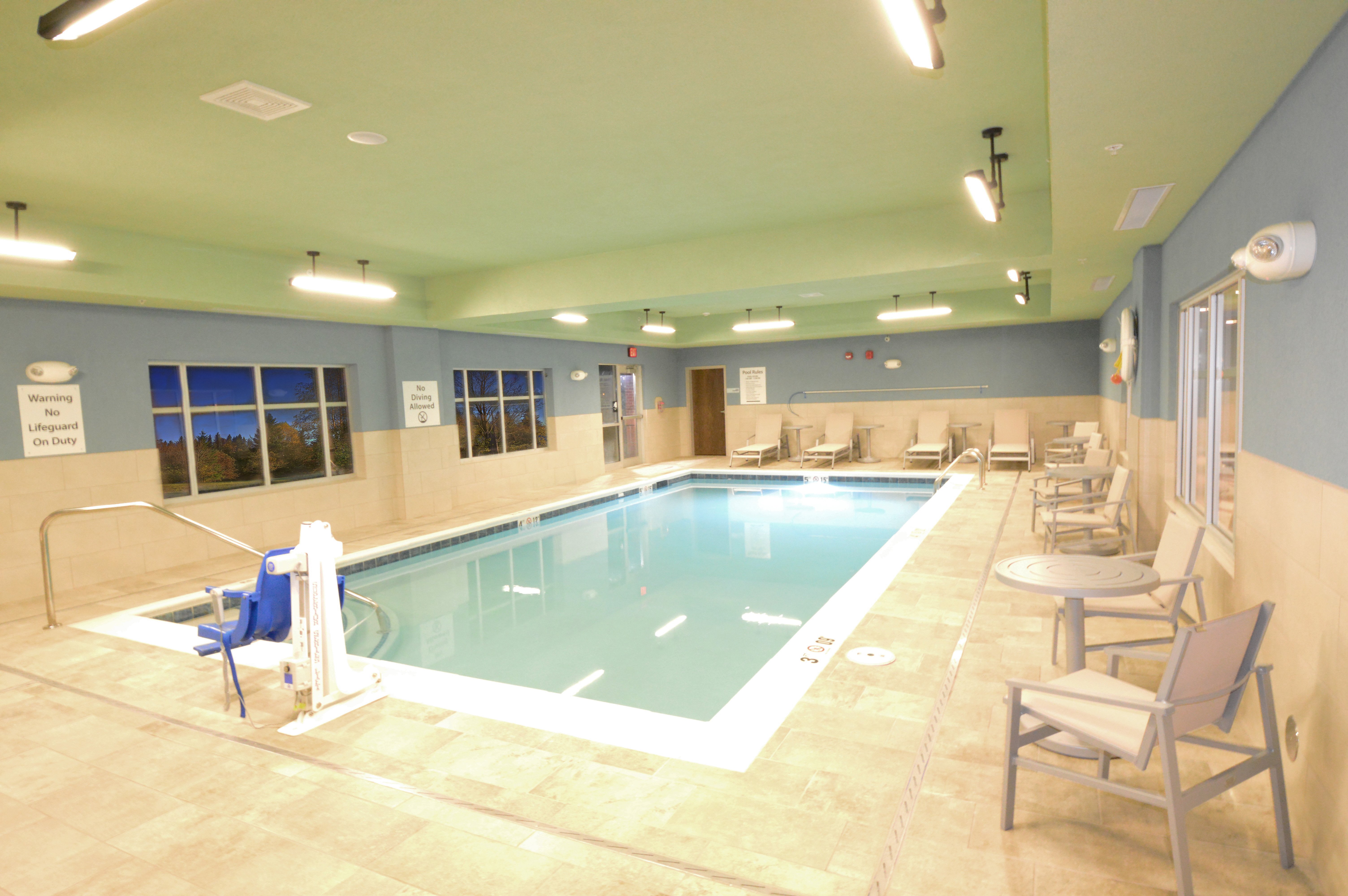 holiday inn express and suites toledo west by ihg