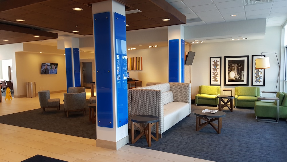 holiday inn express and suites toledo west by ihg
