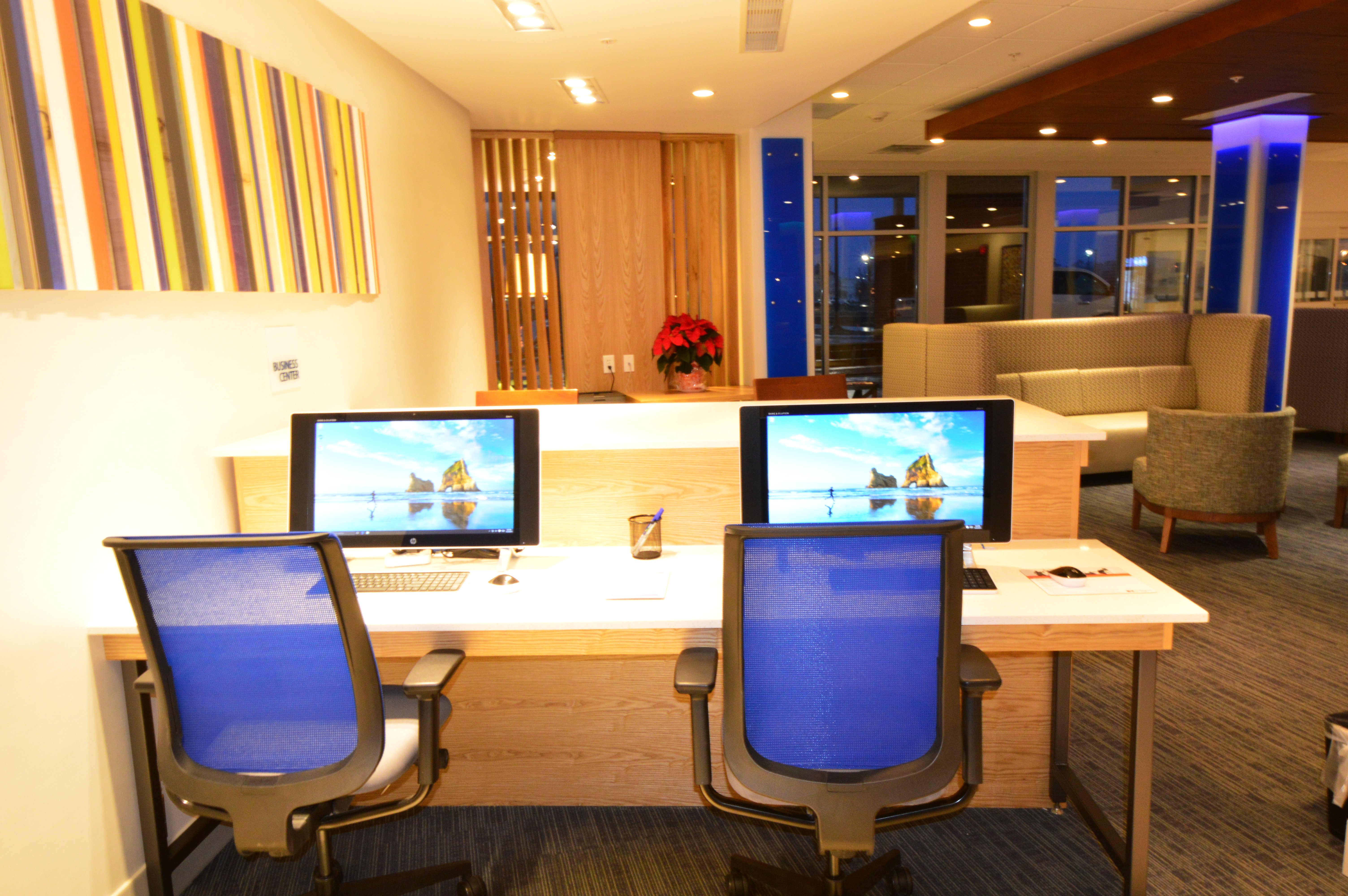 holiday inn express and suites toledo west by ihg
