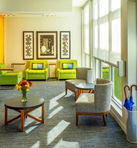holiday inn express and suites toledo west by ihg