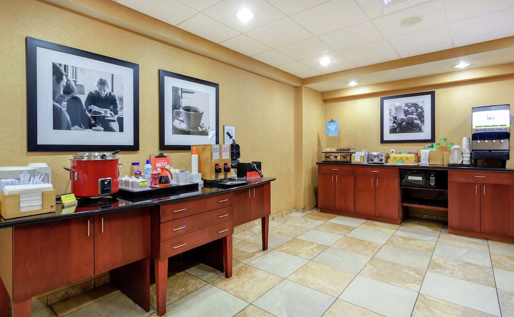 hampton inn and suites port richey