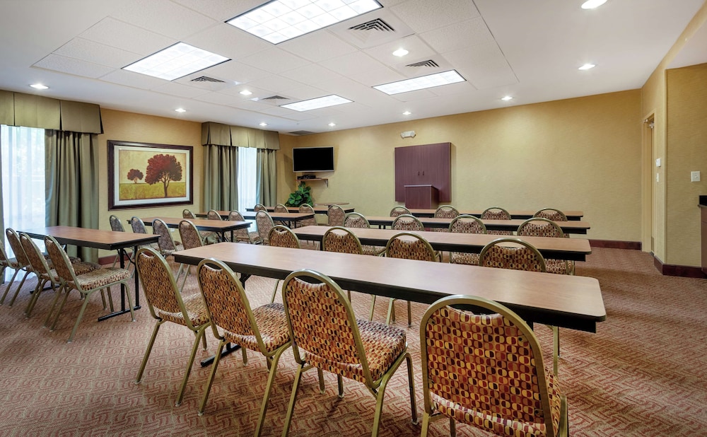 hampton inn and suites port richey