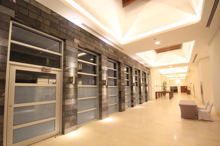 holiday inn leon plaza mayor by ihg