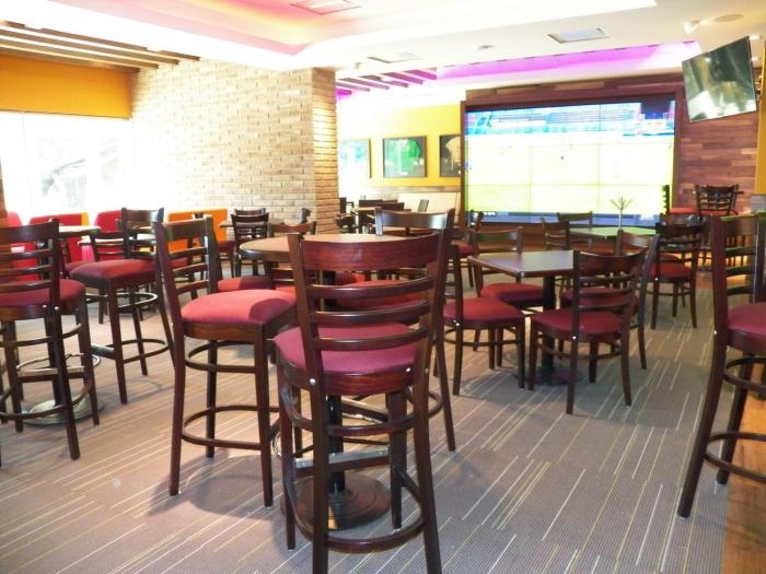 holiday inn leon plaza mayor by ihg