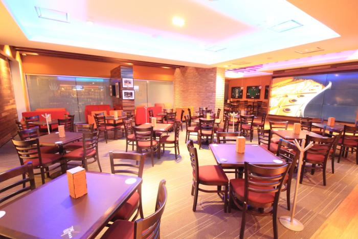 holiday inn leon plaza mayor by ihg