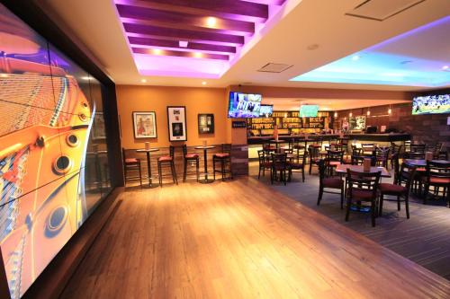 holiday inn leon plaza mayor by ihg