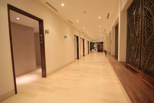 holiday inn leon plaza mayor by ihg