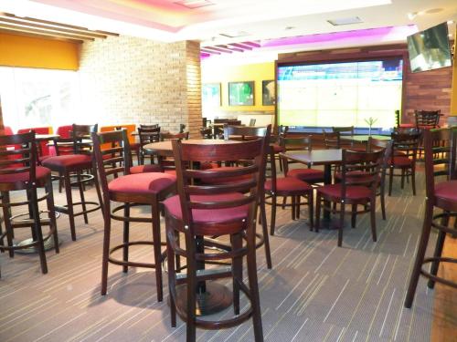holiday inn leon plaza mayor by ihg