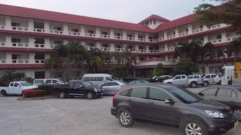 a p garden hotel