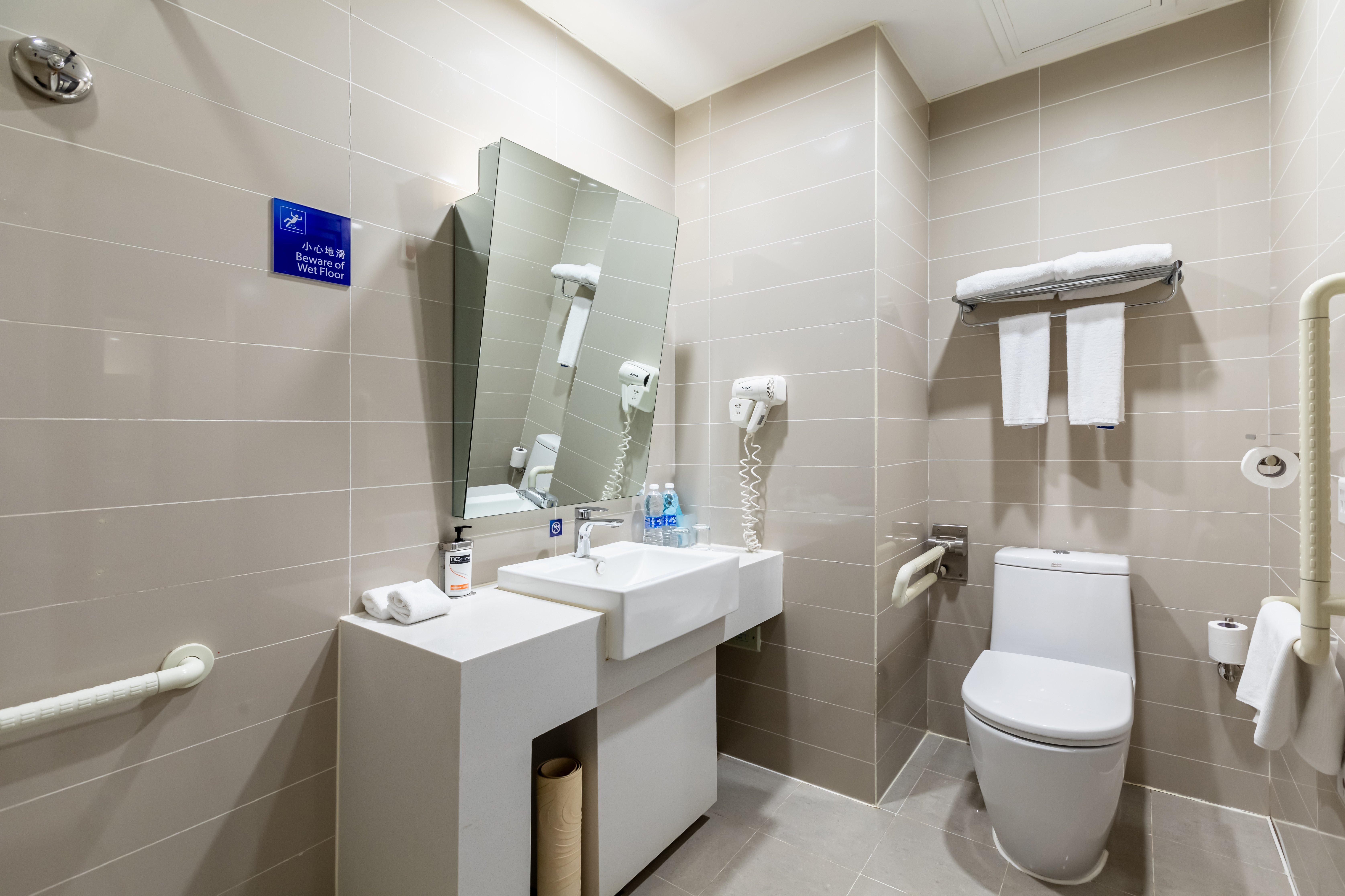 holiday inn express shenyang north station by ihg