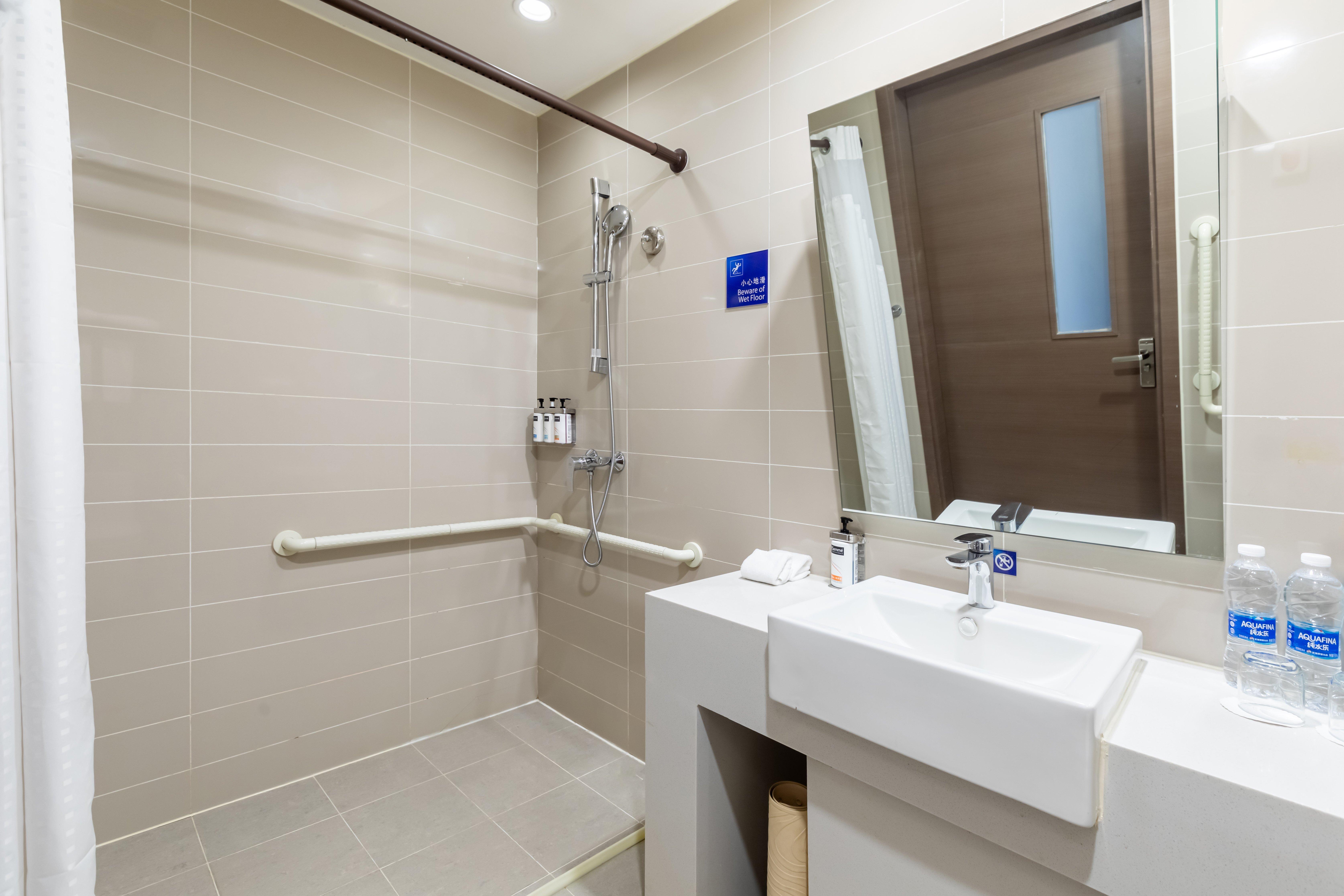 holiday inn express shenyang north station by ihg