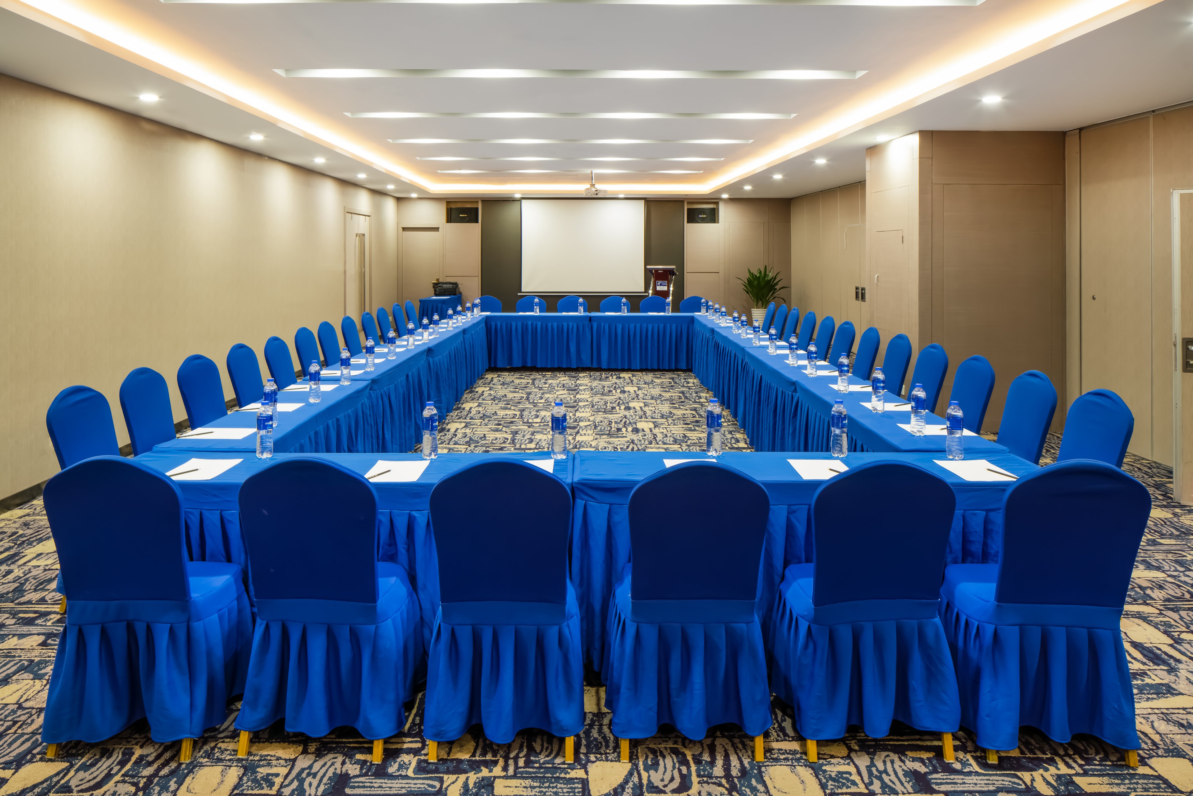 holiday inn express shenyang north station by ihg