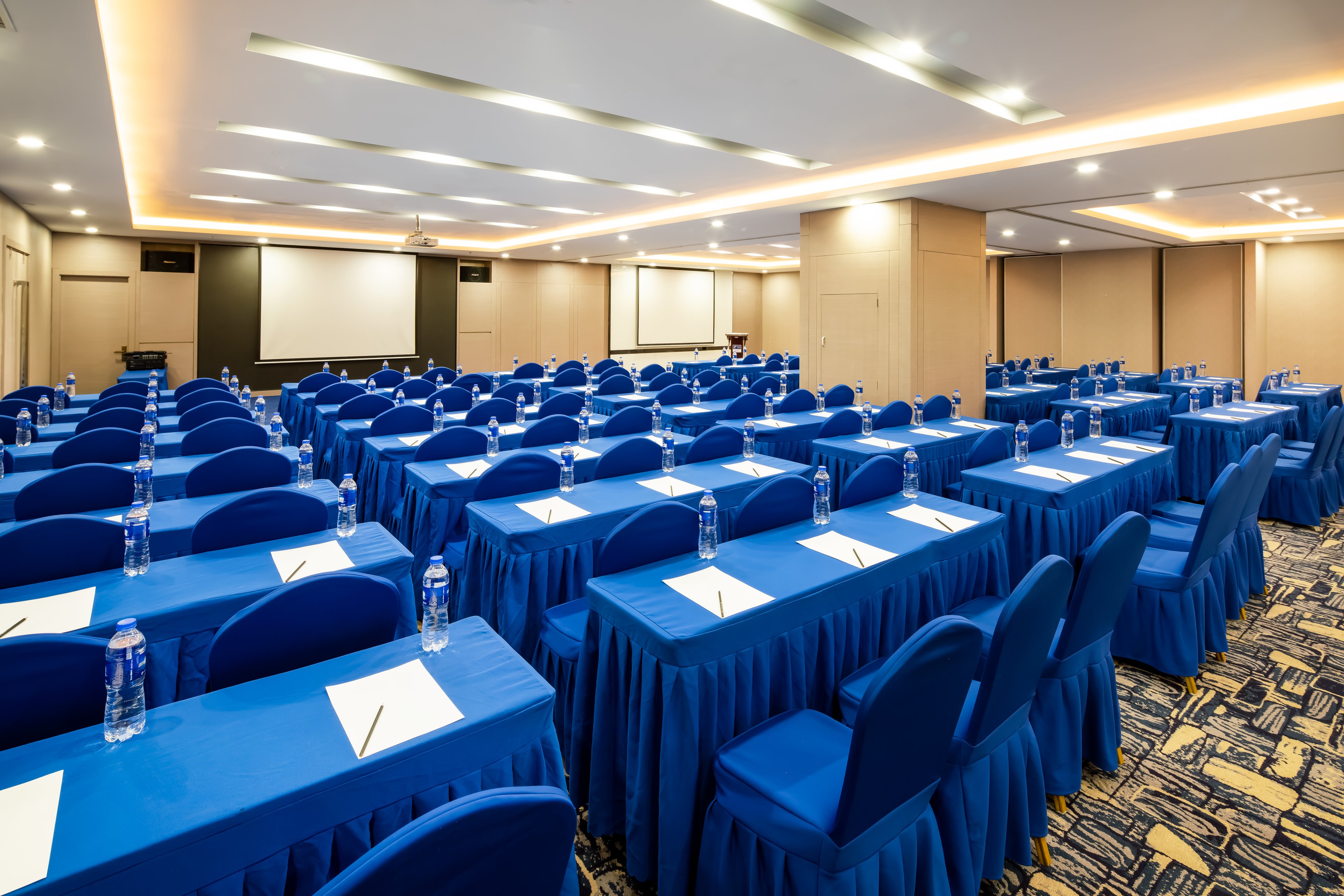 holiday inn express shenyang north station by ihg
