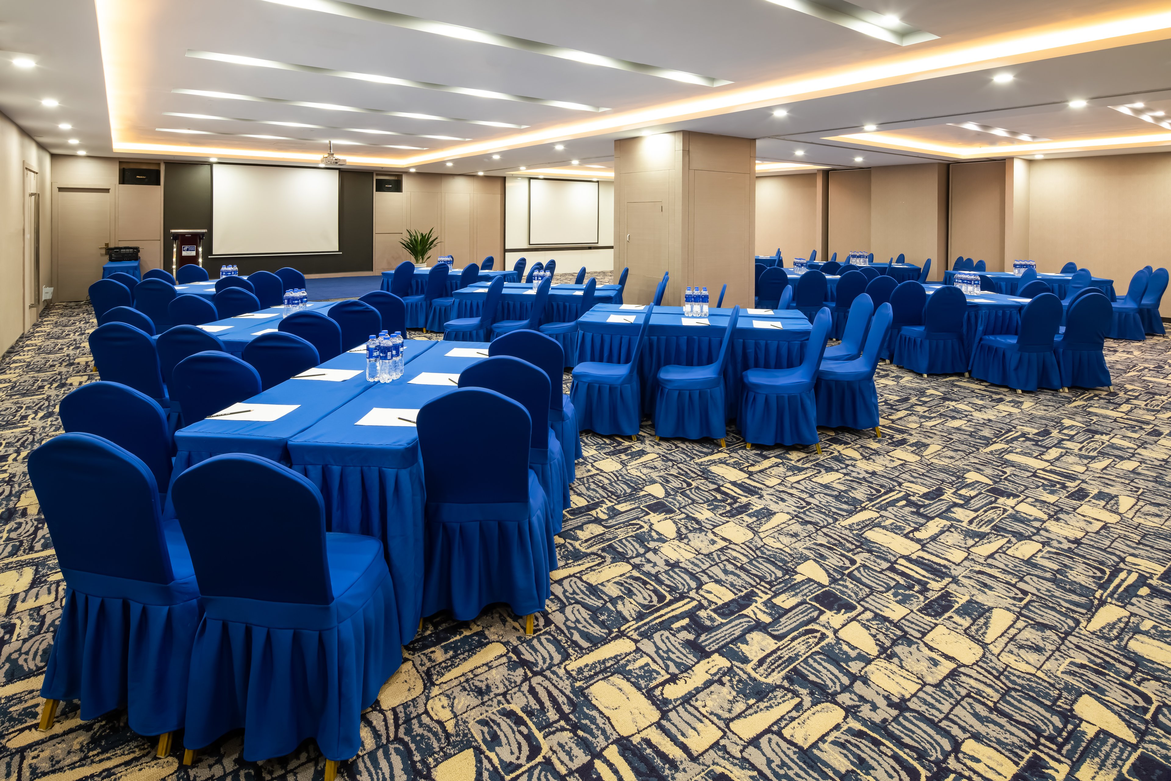 holiday inn express shenyang north station by ihg