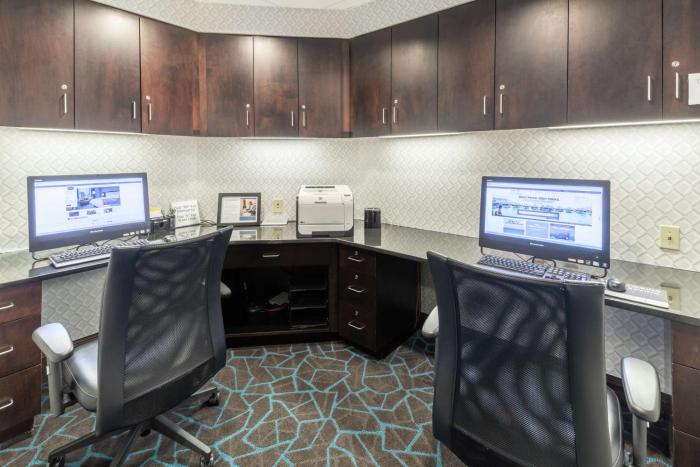 hampton inn and suites rochester north