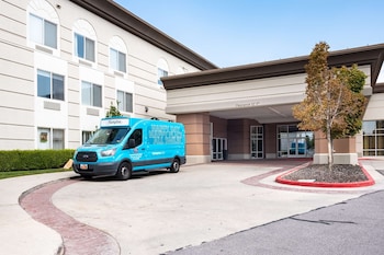 hampton inn and suites salt lake city airport