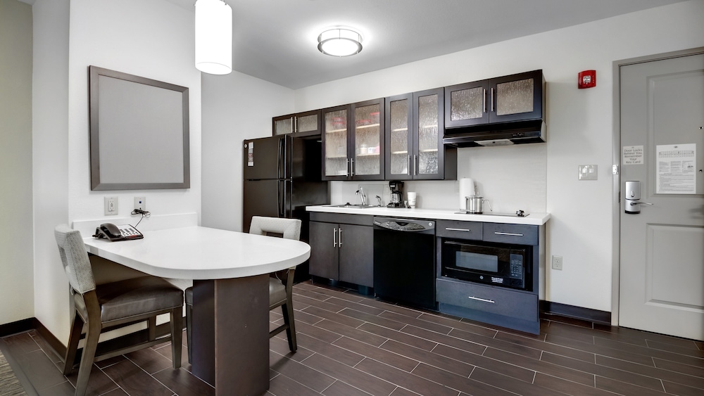 candlewood suites waco by ihg