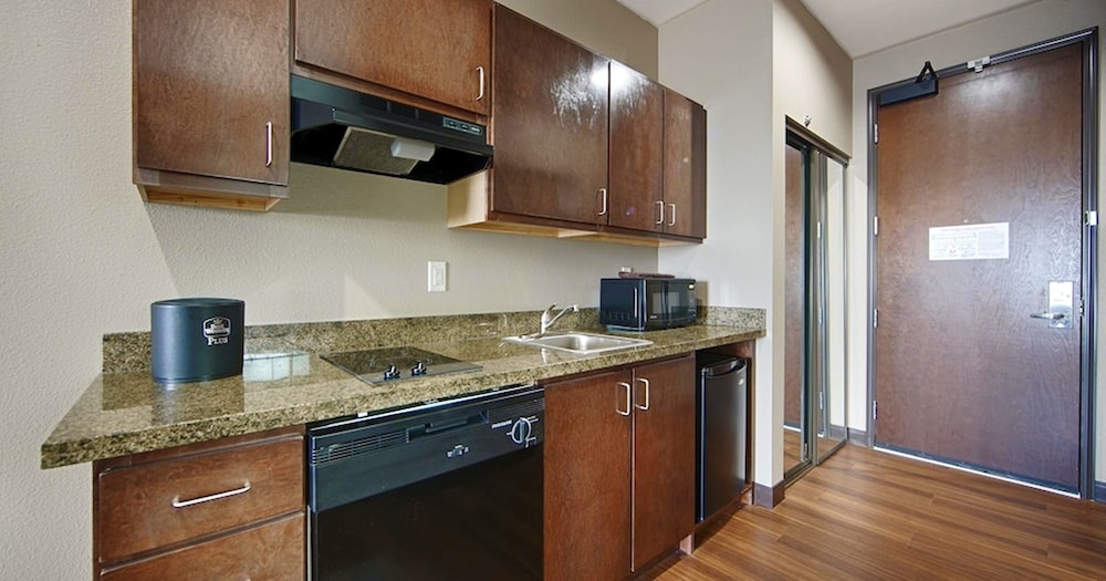candlewood suites waco by ihg