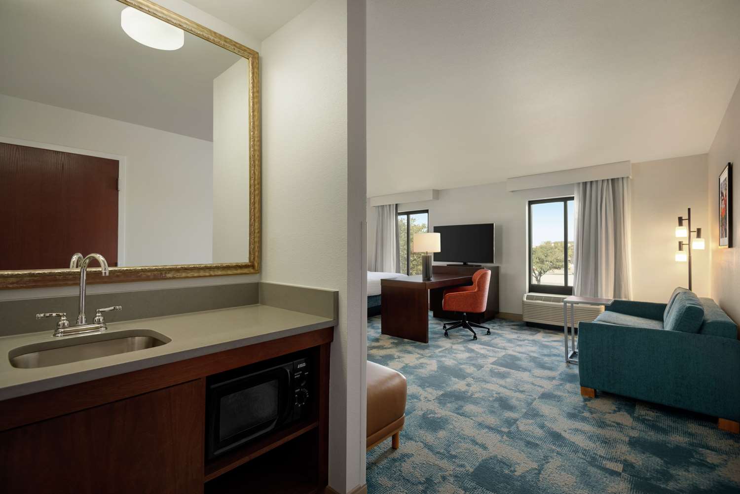 hampton inn and suites san marcos