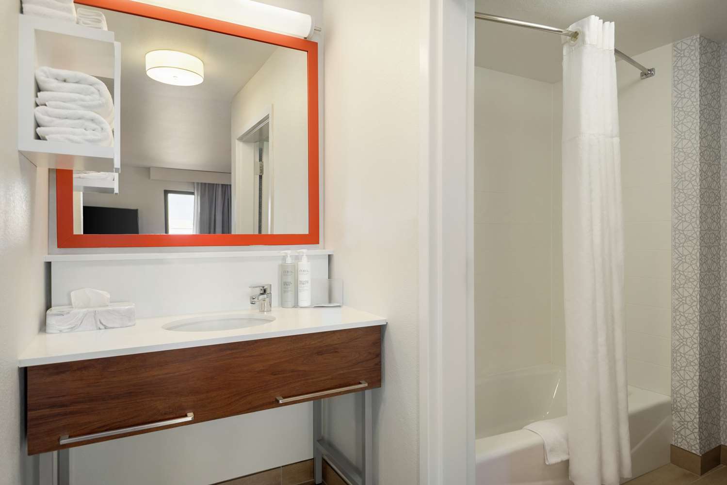 hampton inn and suites san marcos