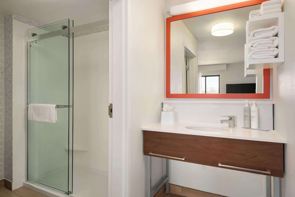 hampton inn and suites san marcos