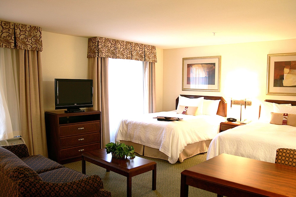 hampton inn and suites san marcos