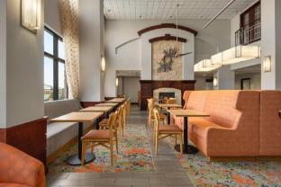 hampton inn and suites san marcos
