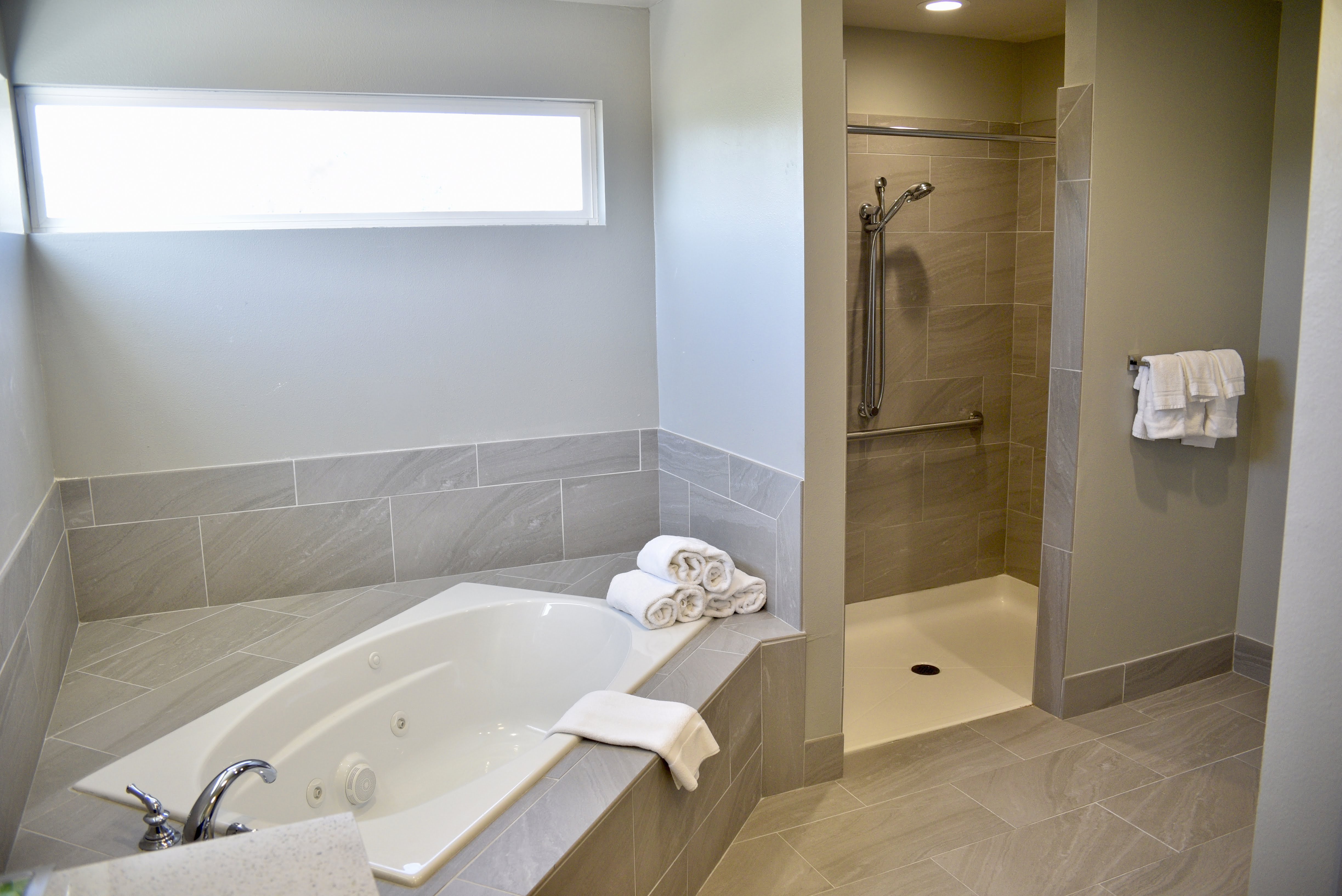 holiday inn windsor wine country by ihg